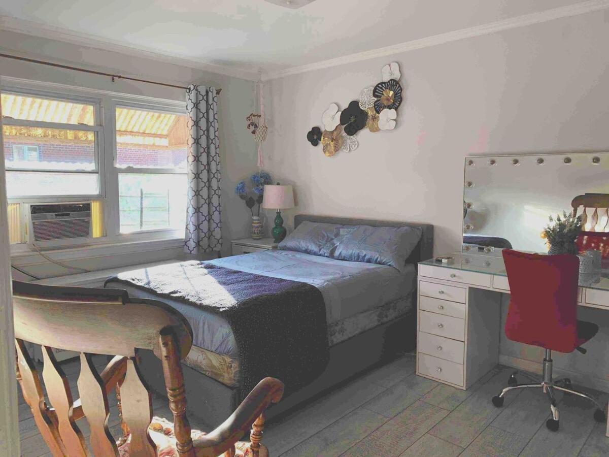 Cheerful 2 Bed Rooms Apartment In Heart Of Queens New York Exterior photo